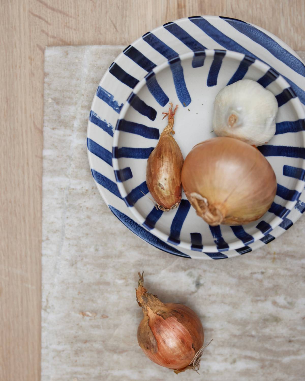 #farbe_blau-weiß-gestreift