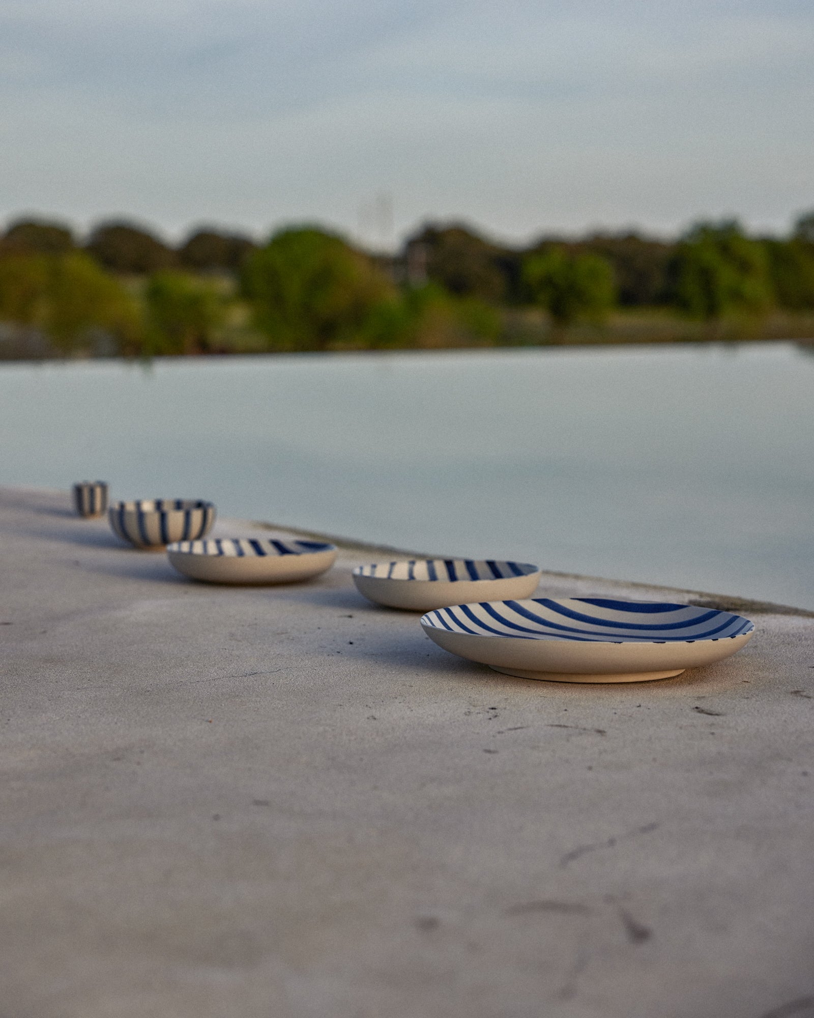 #farbe_blau-weiß-gestreift