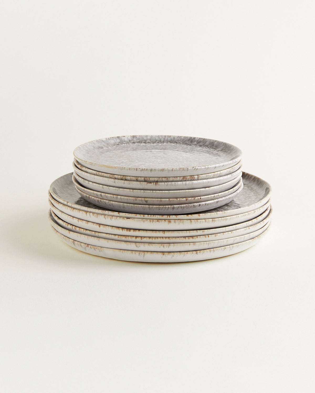 - Keramik teilig 12 Teller-Set aus handgemachter