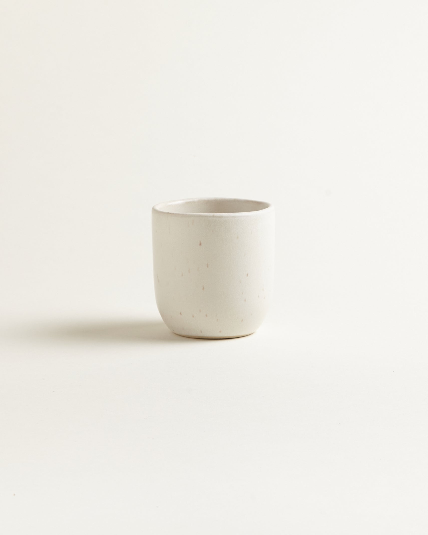 Keramikbecher für Kaffee und Cappuccino