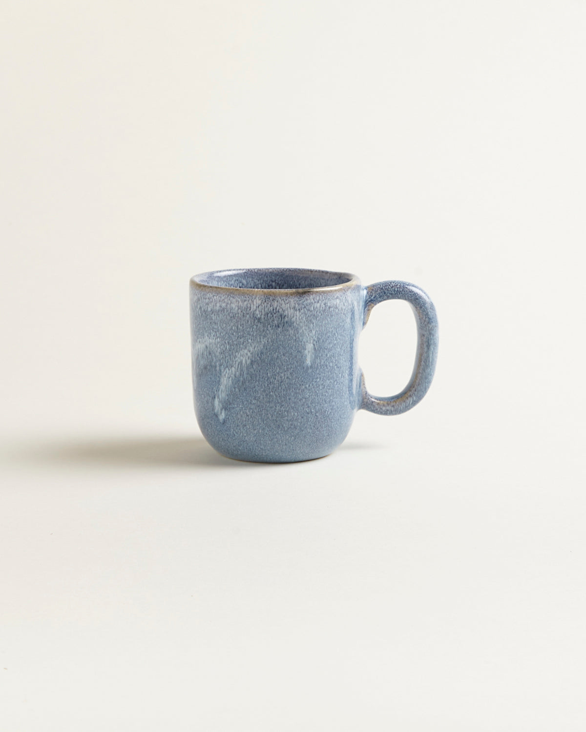Handgemachte Tasse aus portugiesischer Keramik