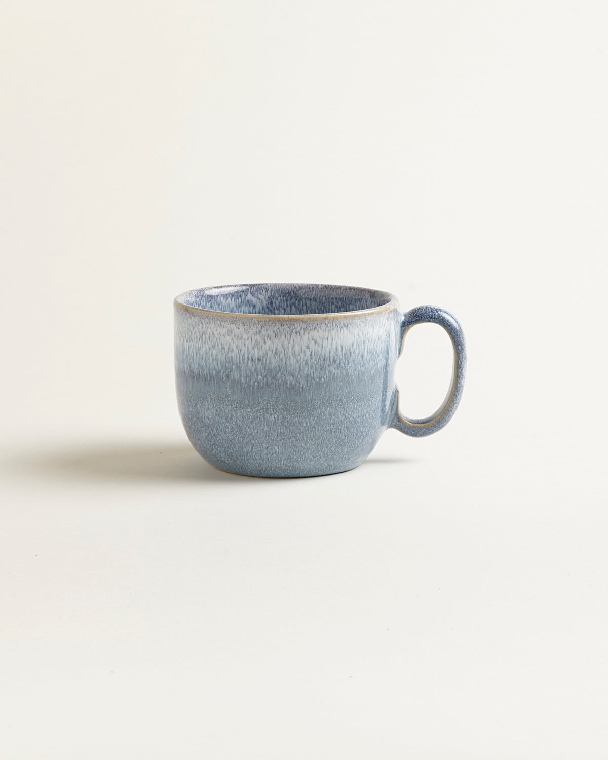 Große Tasse aus portugiesischer Keramik