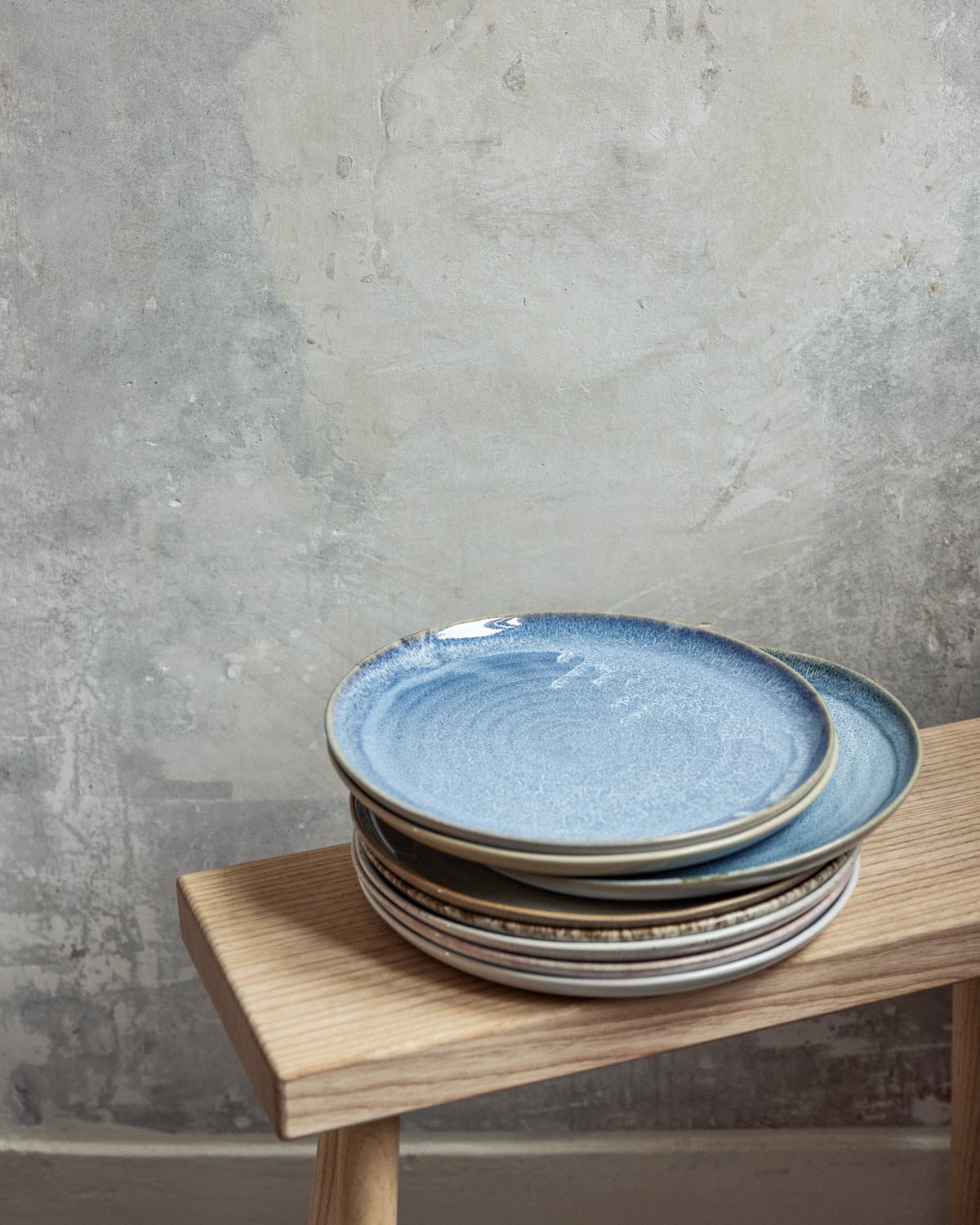 - Keramik Teller-Set teilig aus 12 handgemachter