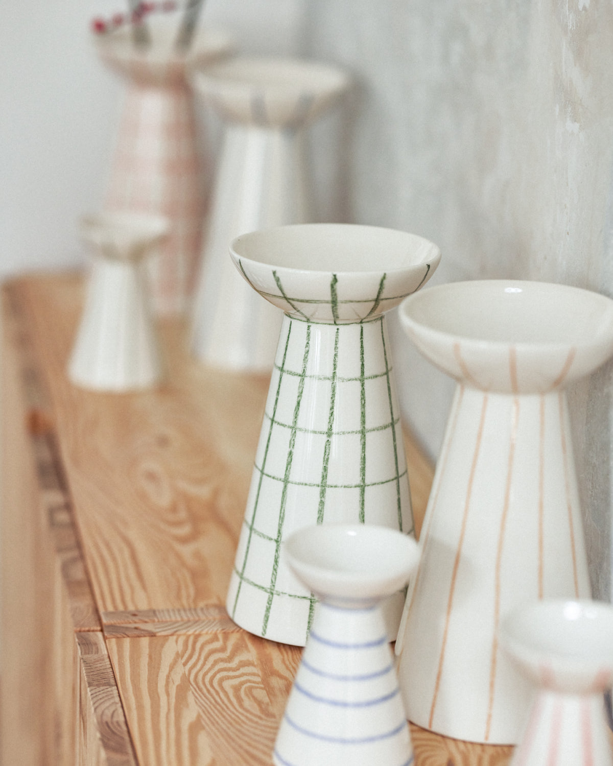 handgemachter Teller-Set aus Keramik teilig - 12